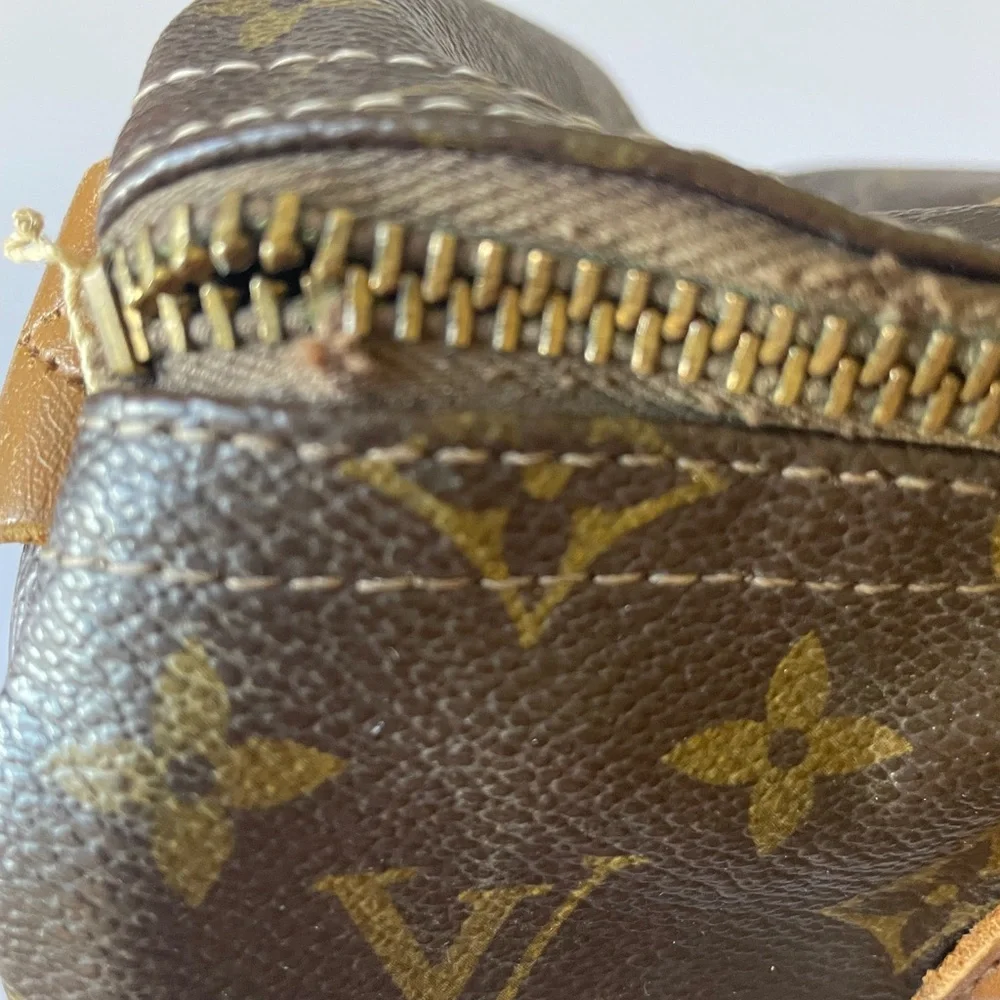 Louis Vuitton Vintage French Co. 1970 Monogram 35